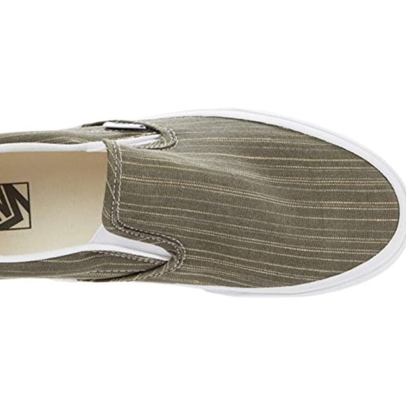 NIB Men's Vans Suiting Classic Slip On Olive - Picture 3 of 3